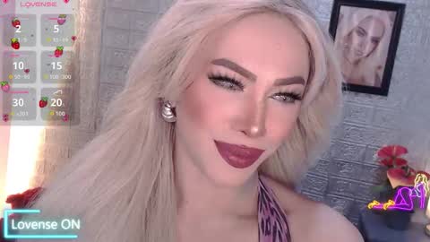 Amanda online show from November 18, 2:42 pm