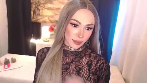 Amanda online show from December 19, 1:12 am