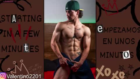 valentino online show from December 22, 3:46 am