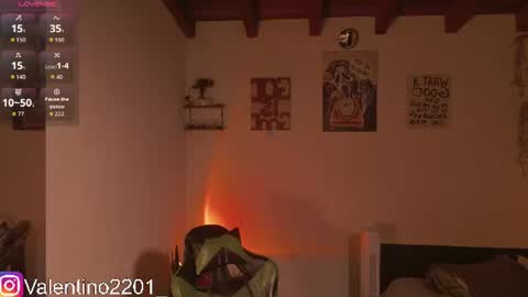 Valentino - 15 OFF valentino2201 online show from July 16, 2:15 am
