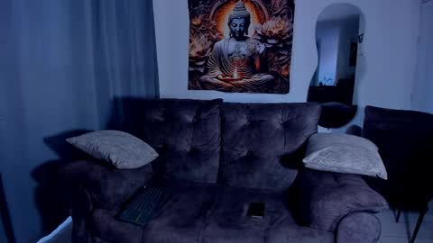    online show from September 12, 9:28 pm