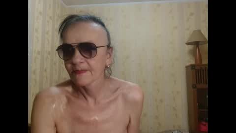 valentijm online show from November 2, 2:06 pm