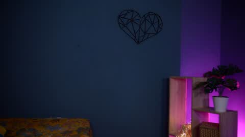valeri______ online show from July 23, 7:17 am