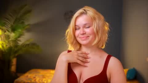 valeri______ online show from June 26, 7:25 am