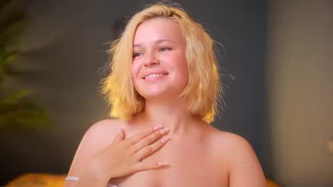 valeri______ online show from June 27, 12:22 pm