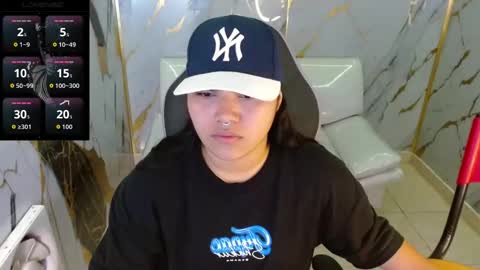 valeri_harpers4 online show from April 7, 5:20 am