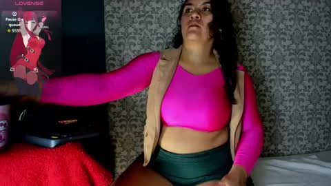 Costume lover online show from April 14, 7:17 pm