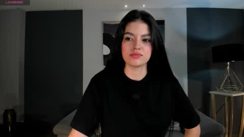 VALERIA ROSSI  online show from February 1, 11:51 am