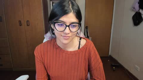 Val  online show from January 29, 3:01 am