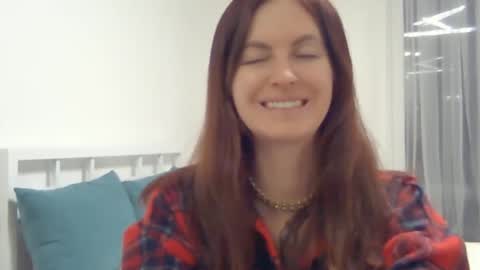 valerie_rose777 online show from February 8, 9:57 pm