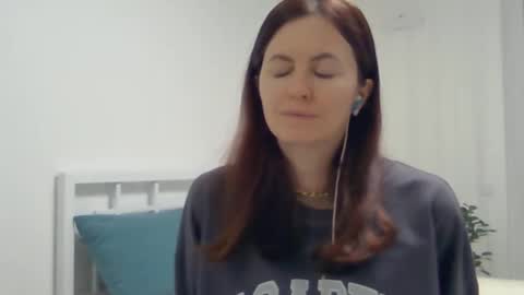 valerie_rose777 online show from February 17, 7:44 pm