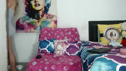 valerie_rousse online show from December 23, 3:45 am