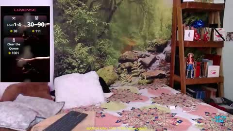 Valerie online show from March 8, 5:33 am