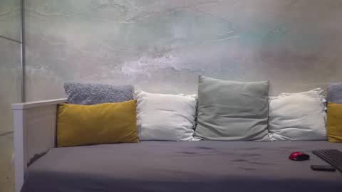 Valerie online show from March 11, 10:20 pm