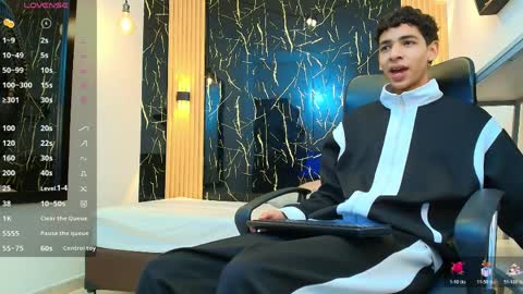 VALERIO  online show from April 5, 3:03 am