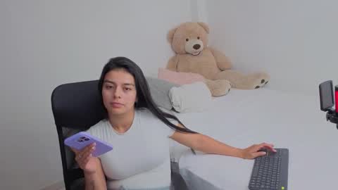 Juli C online show from February 12, 1:31 am