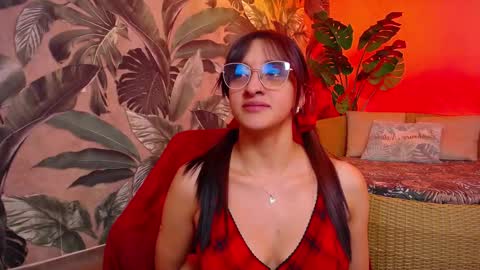 Snapshot of valery_blush chatting on October 24, 4:13 am valery_blush online show from October 24, 4:13 am