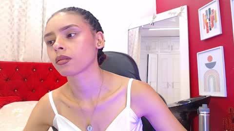 VALERY HOTLOVE online show from April 7, 2:30 pm