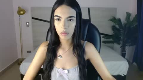 valery_restrepo online show from July 29, 8:31 pm