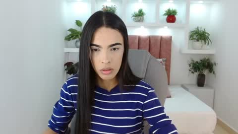 valery_restrepo online show from August 8, 5:56 pm