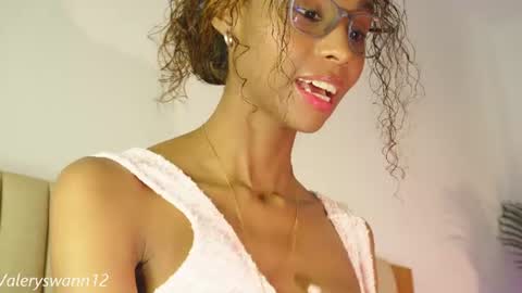 Valery swan1 online show from August 5, 1:19 pm