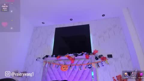 Val online show from October 10, 3:18 pm