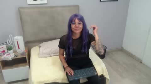 valevicious online show from September 30, 7:13 pm