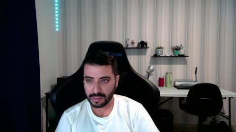 Roberto Carlos online show from October 16, 1:05 am