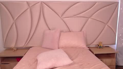 Snapshot of valleryc chatting on September 17, 10:02 pm Vallery online show from September 17, 10:02 pm