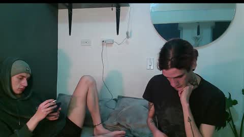 Vamp Noah and Dan online show from February 5, 6:35 am