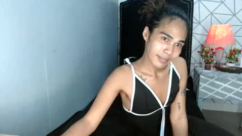 vampy_ebony_laxine online show from July 6, 3:58 am