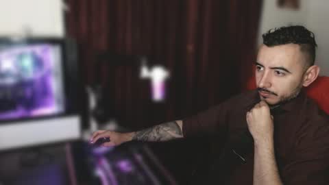 vanderheyl online show from February 6, 3:54 am