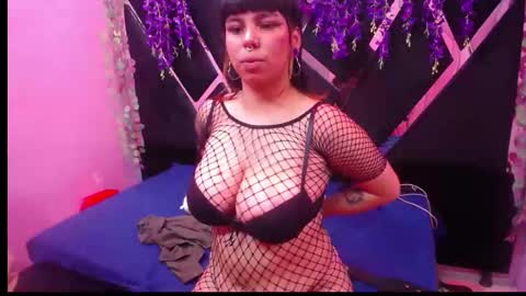 vanessa bobs online show from February 12, 3:10 am