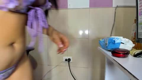 vanesaa_mejia online show from November 14, 5:20 am