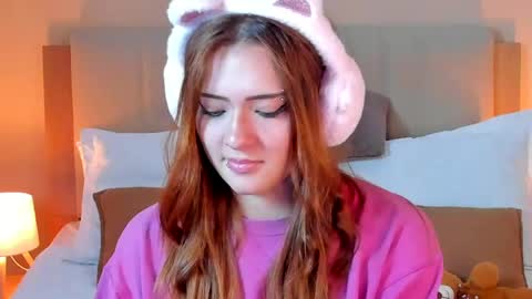vanessa_foxyy online show from May 30, 9:24 pm