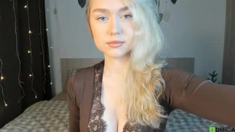 Vanessa Maes online show from February 4, 3:43 am