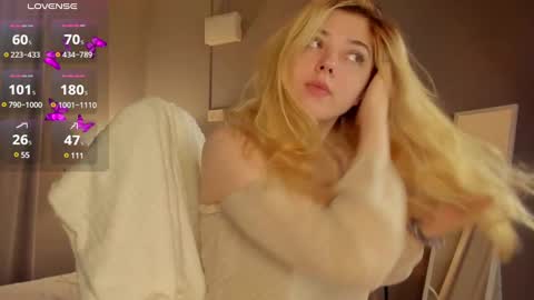 Vanessa Walters online show from January 31, 2:04 am