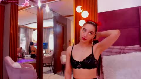 Vanessa Diamond online show from May 25, 5:46 am