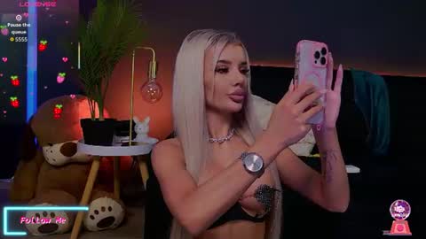 Vanessa online show from June 27, 12:00 pm