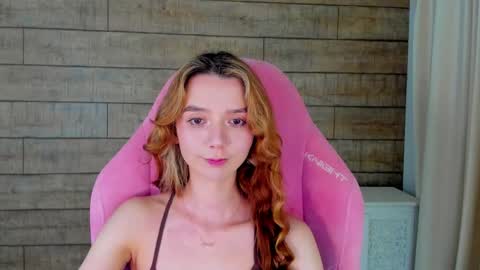 VanessaVienne online show from February 28, 4:22 pm