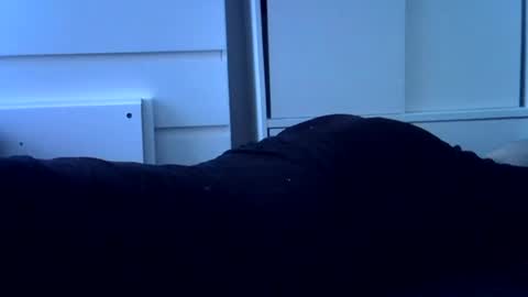 vanilla_cupcake online show from August 9, 1:49 pm