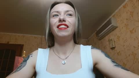 VanillaMuffin online show from April 9, 12:22 pm