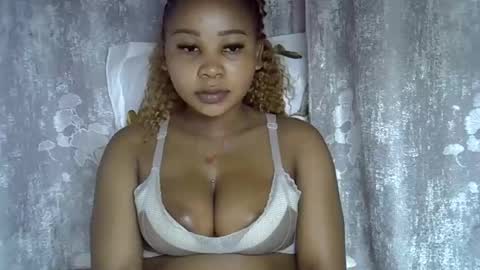 vanillavenus online show from February 12, 8:23 pm