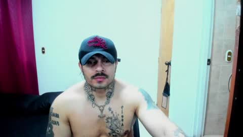 vanvelckan_ online show from July 30, 6:58 am