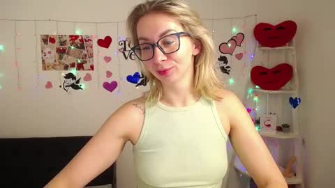 Snapshot of vasilisasii chatting on March 3, 3:43 pm Vasilisa online show from March 3, 3:43 pm