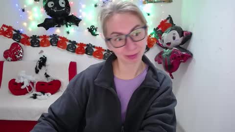 Snapshot of vasilisasii chatting on October 27, 6:13 am Vasilisa online show from October 27, 6:13 am