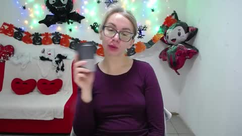 Snapshot of vasilisasii chatting on October 22, 5:21 am Vasilisa online show from October 22, 5:21 am