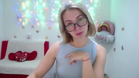 Snapshot of vasilisasii chatting on October 13, 5:20 am Vasilisa online show from October 13, 5:20 am