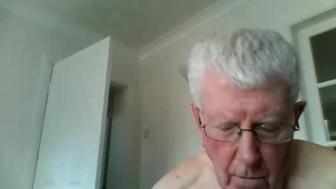Snapshot of vassus chatting on February 25, 1:32 pm vassus online show from February 25, 1:32 pm