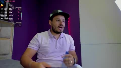 veci_and online show from March 18, 6:36 pm